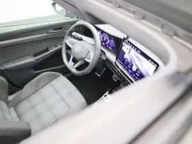 Volkswagen Golf (2025) thumbnail 35