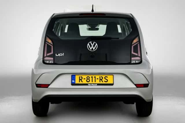 Volkswagen Up! (2022) thumbnail 3