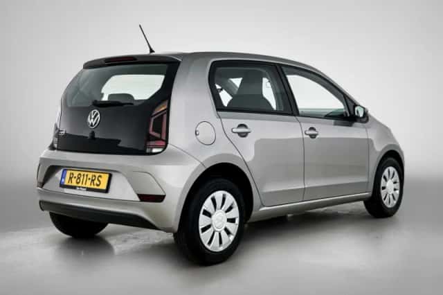 Volkswagen Up! (2022) thumbnail 4