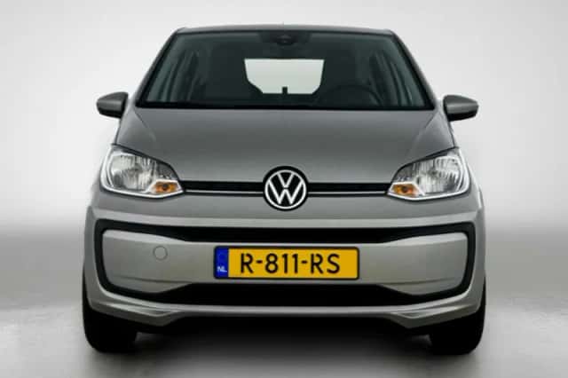 Volkswagen Up! (2022) thumbnail 5