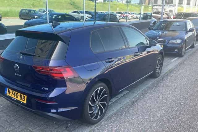 Volkswagen Golf (2021) thumbnail 4