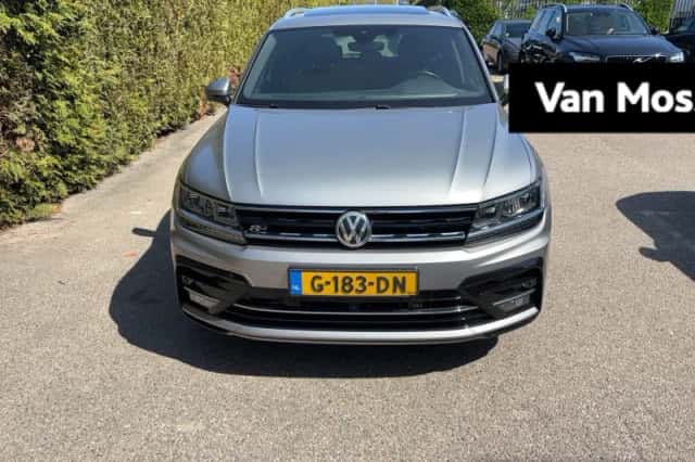 Volkswagen Tiguan (2019) thumbnail 1
