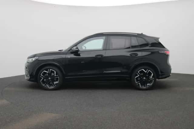Volkswagen Tiguan (2025) thumbnail 4