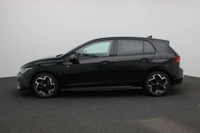 Volkswagen Golf (2025) thumbnail 4