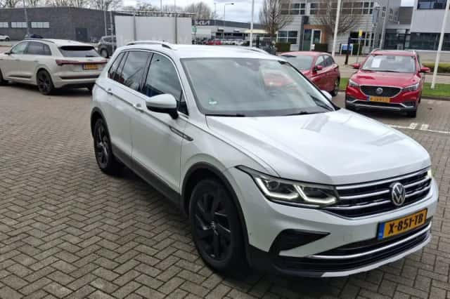 Volkswagen Tiguan (2021) thumbnail 5