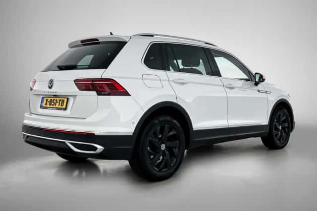 Volkswagen Tiguan (2021) thumbnail 4