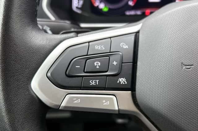 Volkswagen Tiguan (2021) thumbnail 6