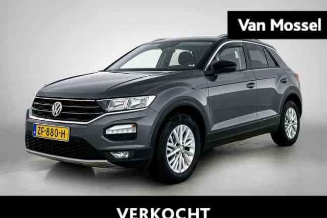 Volkswagen T-Roc (2019) thumbnail 1