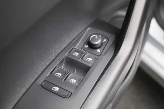 Volkswagen Polo (2024) thumbnail 31