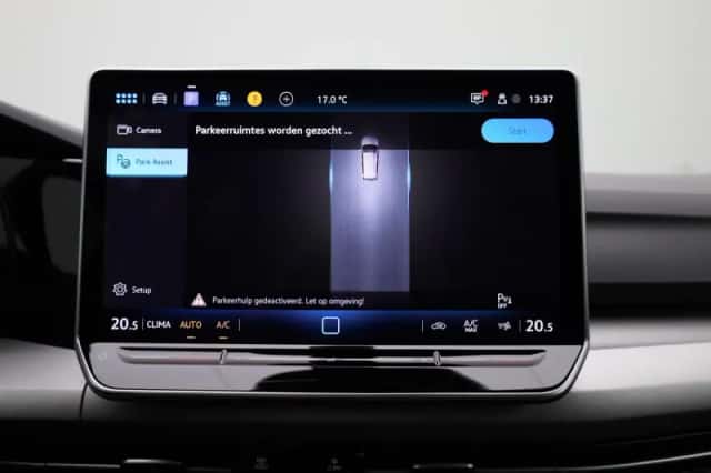 Volkswagen Golf (2025) thumbnail 25