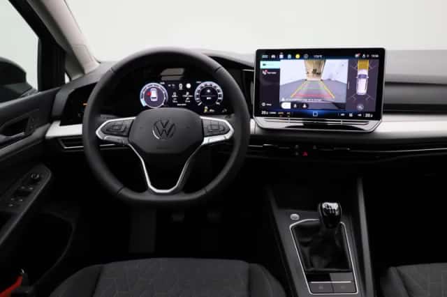 Volkswagen Golf (2025) thumbnail 7