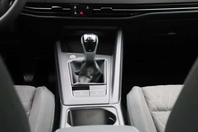 Volkswagen Golf (2025) thumbnail 10