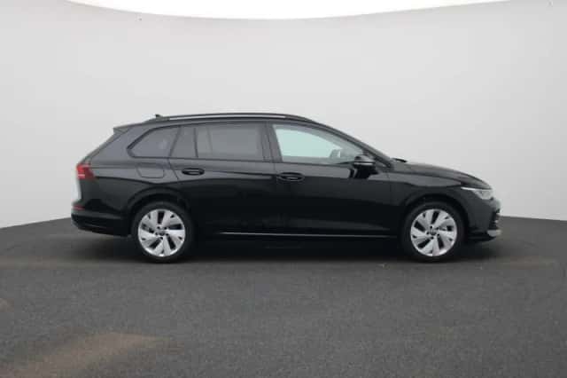 Volkswagen Golf (2025) thumbnail 6