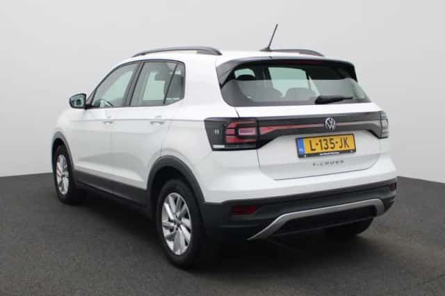 Volkswagen T-Cross (2021) thumbnail 2