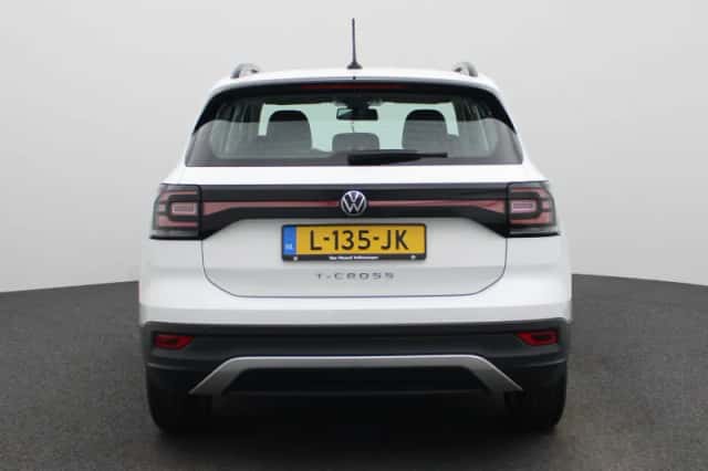 Volkswagen T-Cross (2021) thumbnail 5