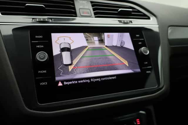 Volkswagen Tiguan (2022) thumbnail 33