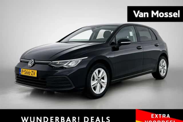 Volkswagen Golf (2022) thumbnail 1