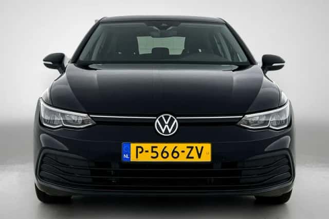 Volkswagen Golf (2022) thumbnail 5
