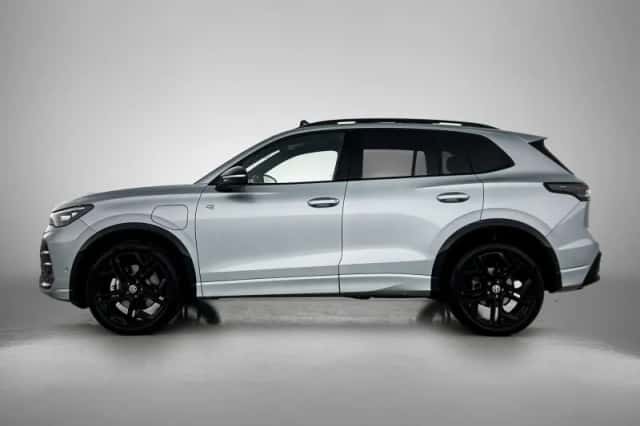 Volkswagen Tiguan (2026) thumbnail 2