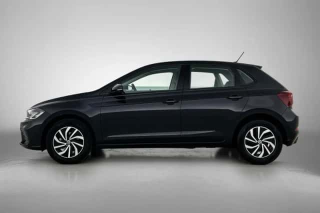 Volkswagen Polo (2022) thumbnail 2