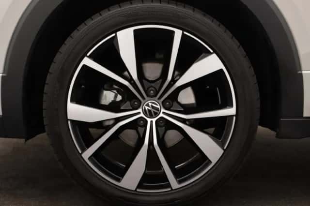 Volkswagen T-Cross (2024) thumbnail 6