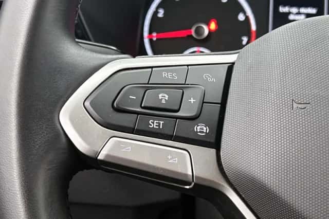 Volkswagen T-Cross (2024) thumbnail 6