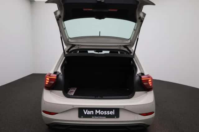 Volkswagen Polo (2024) thumbnail 11