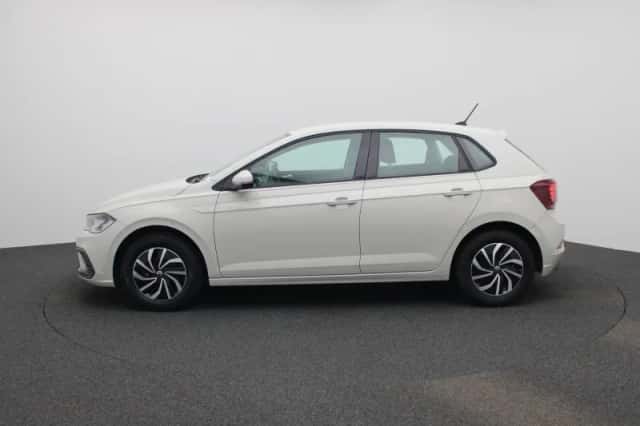 Volkswagen Polo (2024) thumbnail 4
