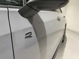 Volkswagen Golf (2025) thumbnail 3