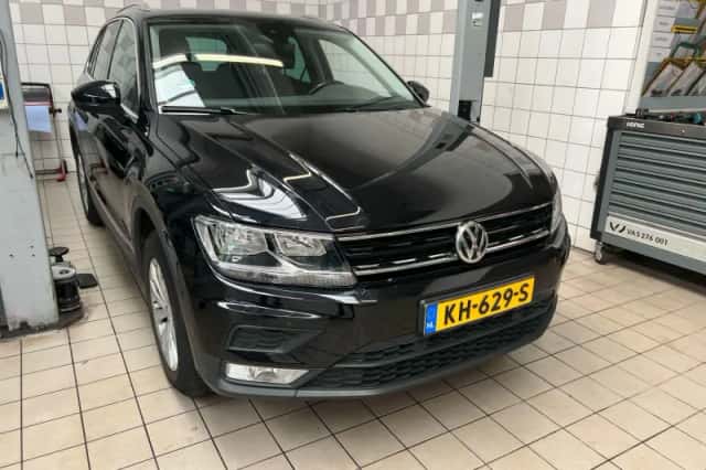 Volkswagen Tiguan (2016) thumbnail 3