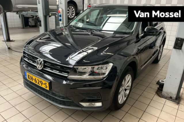 Volkswagen Tiguan (2016) thumbnail 1