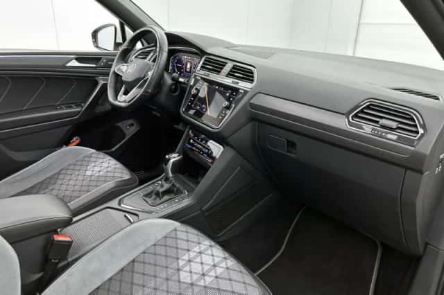 Volkswagen Tiguan (2022) thumbnail 21