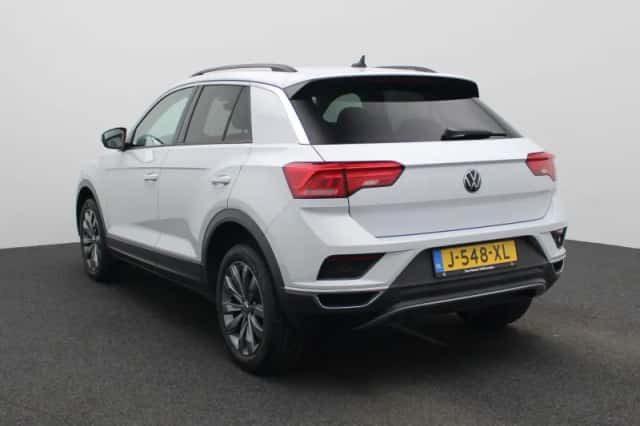 Volkswagen T-Roc (2020) thumbnail 2
