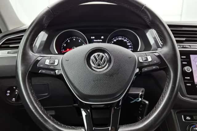 Volkswagen Tiguan (2018) thumbnail 22
