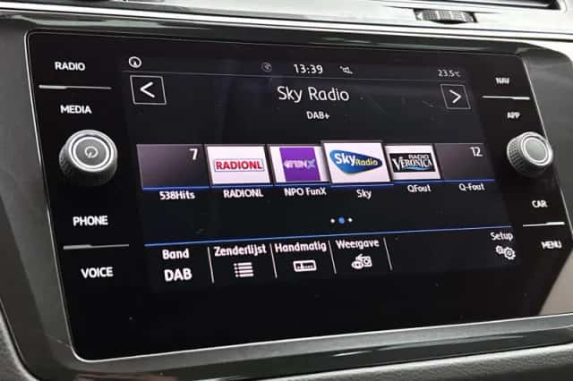Volkswagen Tiguan (2018) thumbnail 7