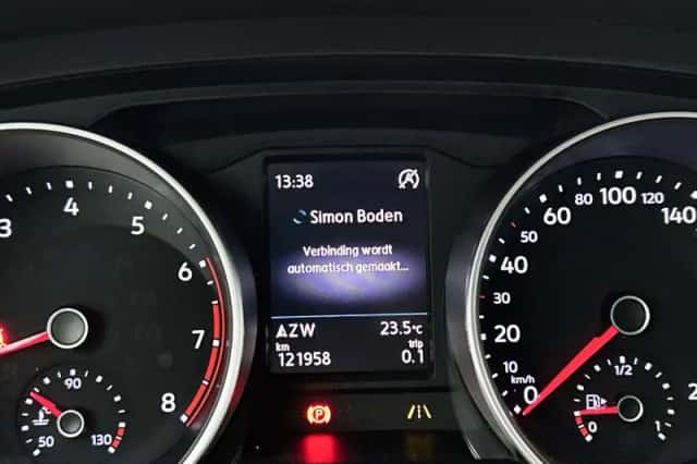 Volkswagen Tiguan (2018) thumbnail 8