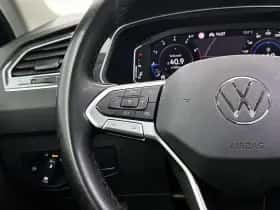 Volkswagen Tiguan (2021) thumbnail 6