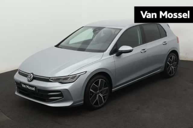 Volkswagen Golf (2024) thumbnail 1