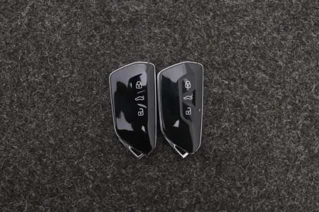 Volkswagen Golf (2024) thumbnail 10