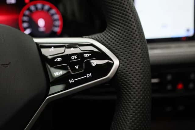 Volkswagen Golf (2024) thumbnail 22