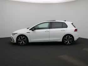 Volkswagen Golf (2024) thumbnail 4