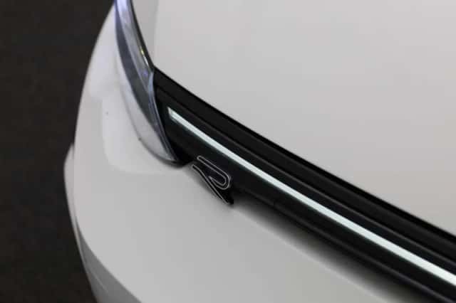 Volkswagen Golf (2024) thumbnail 35