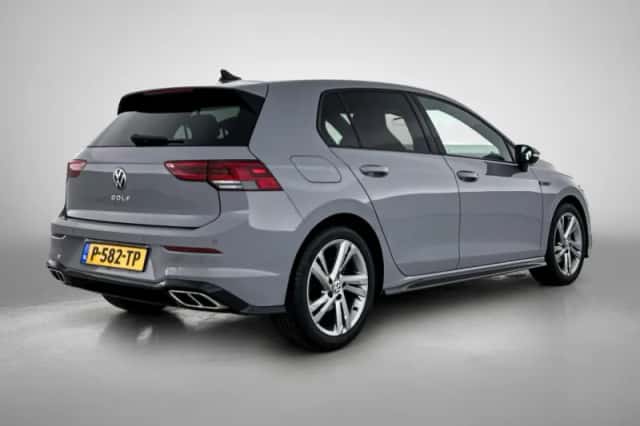 Volkswagen Golf (2021) thumbnail 4