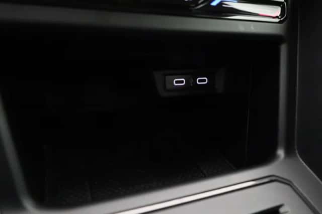 Volkswagen Polo (2023) thumbnail 23