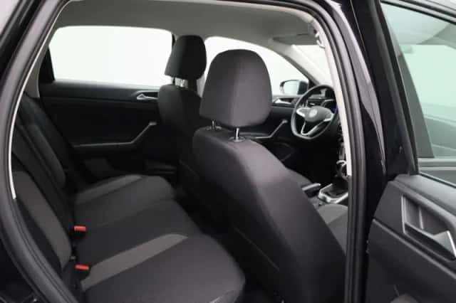 Volkswagen Polo (2023) thumbnail 32