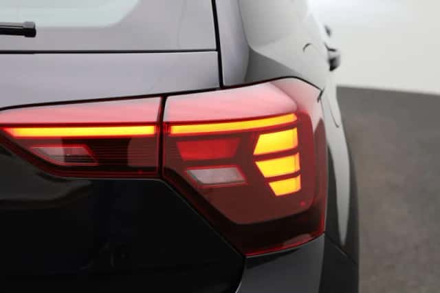 Volkswagen Polo (2023) thumbnail 34