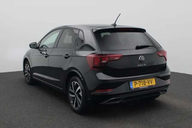 Volkswagen Polo (2022) thumbnail 2