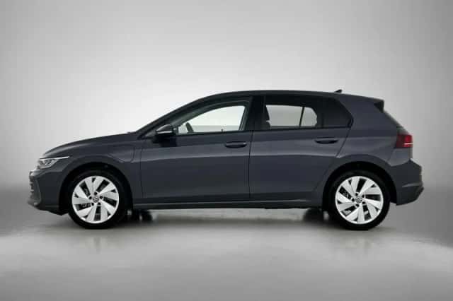 Volkswagen Golf (2026) thumbnail 2