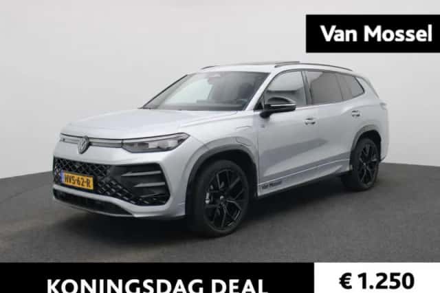 Volkswagen Tayron (2025) thumbnail 1