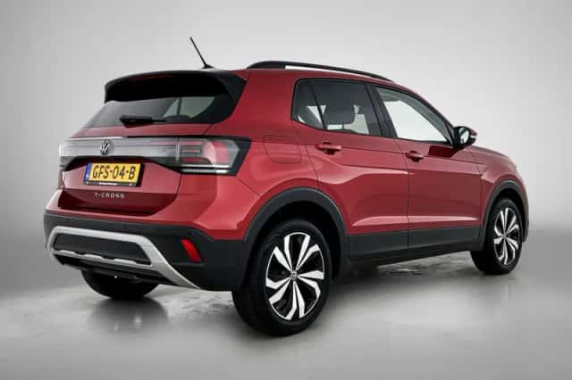 Volkswagen T-Cross (2024) thumbnail 4